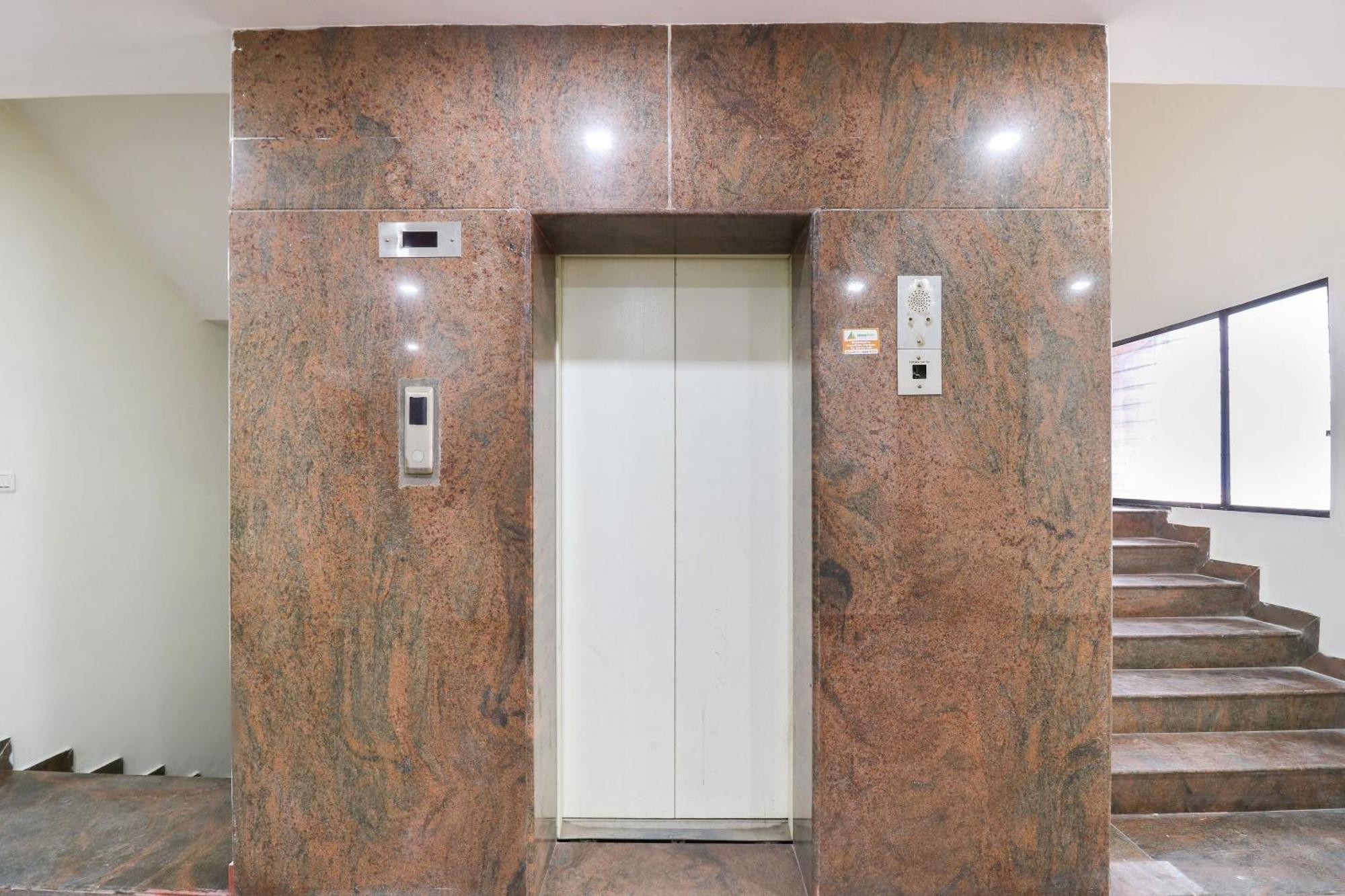 Hotel O The Royal International Hotel Bengaluru Zewnętrze zdjęcie